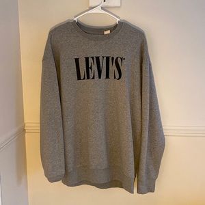 Levi’s grey crew neck size large